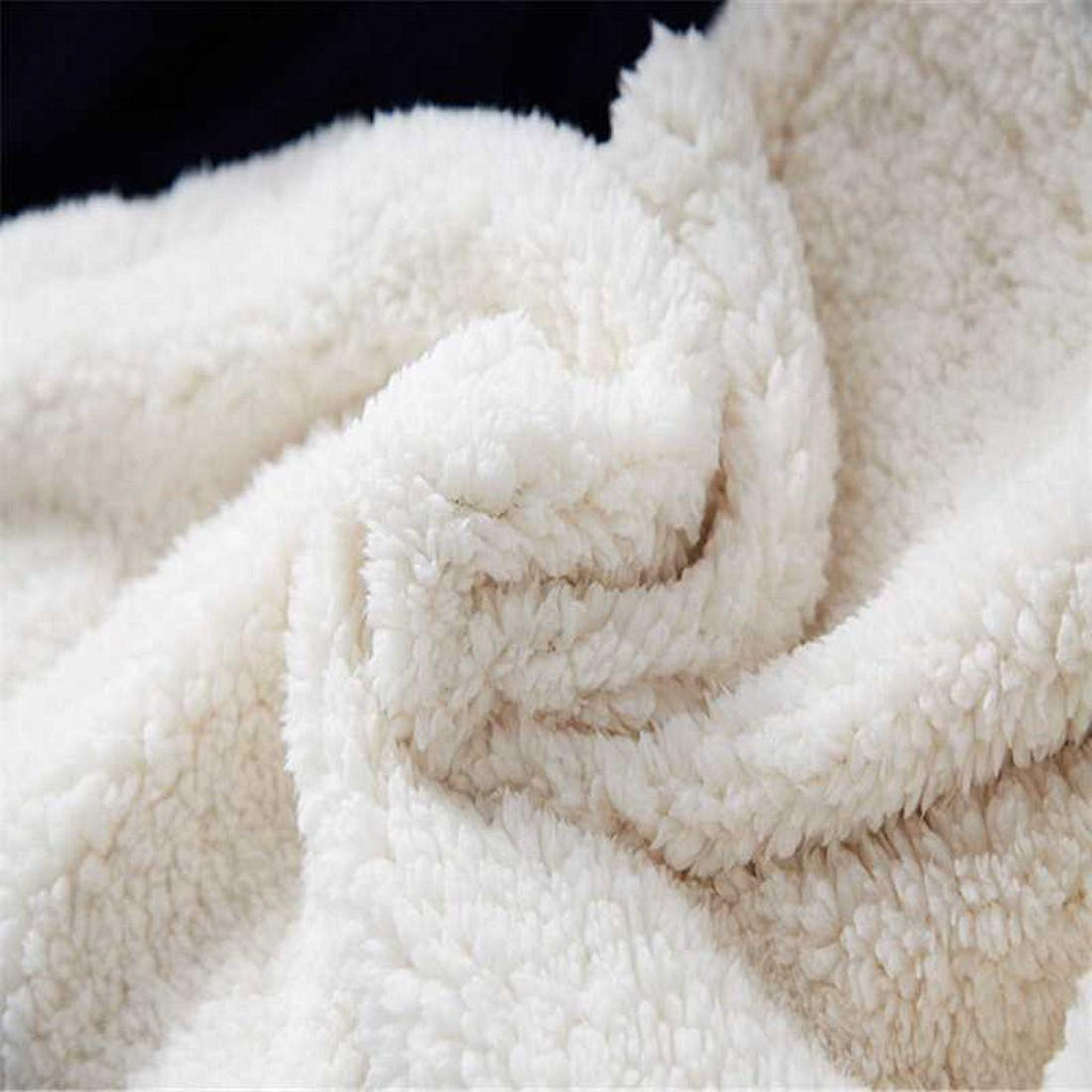 Junips | Flannel-Sherpa Blanket with American Flag