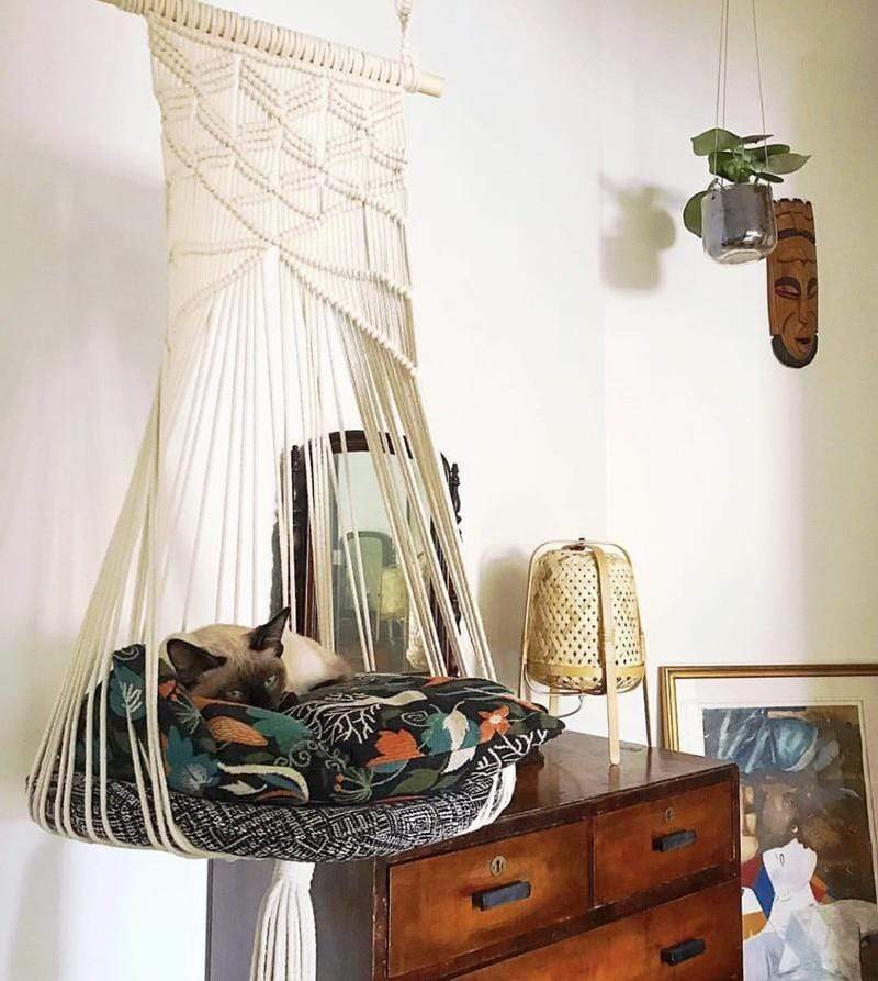 Junips | Macrame Wall Hanging Cat Bed