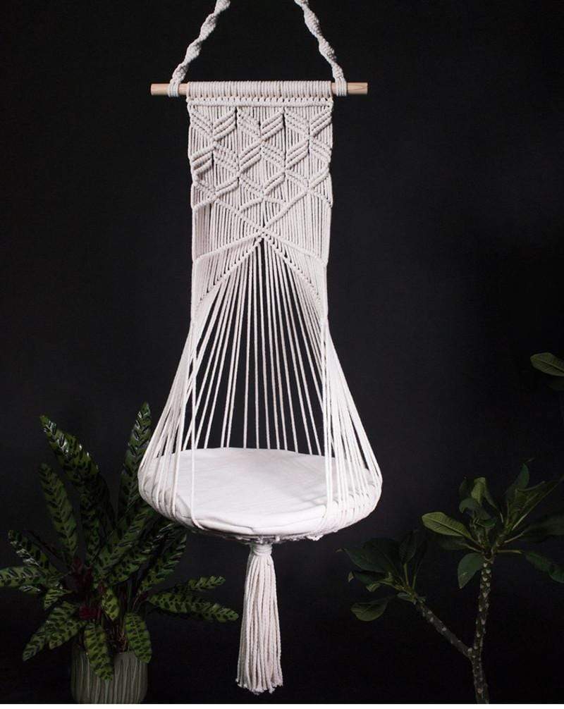 Junips | Macrame Wall Hanging Cat Bed