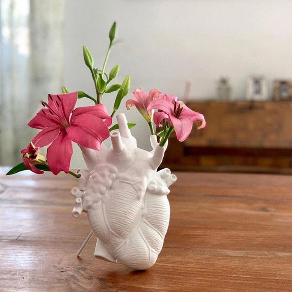 Junips | Heart Flower Vase