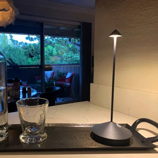 Junips | Wireless Table Lamp with Modern LED Light
