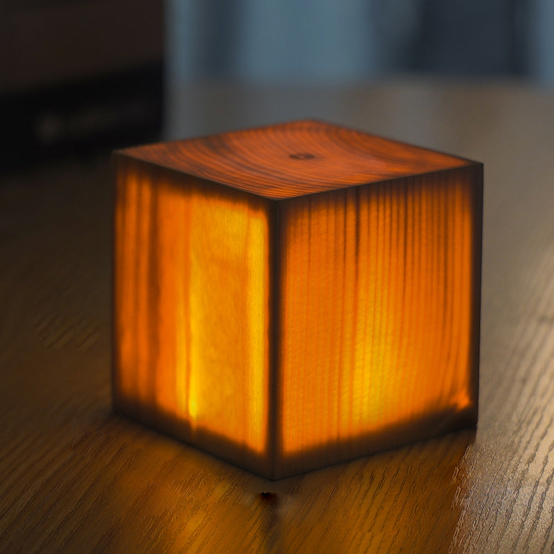 Junips | Table Lamp with Touch Control Wood Finish