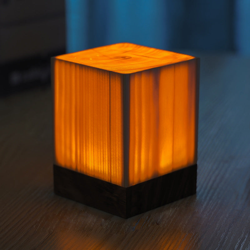 Junips | Table Lamp with Touch Control Wood Finish