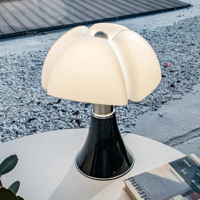 Junips | Designer Flower Table Lamp - FloraLuxe
